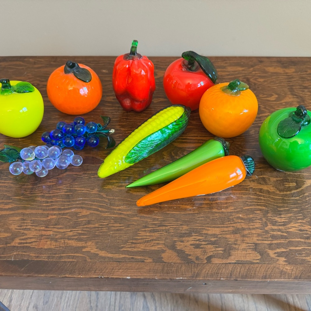 Colorful Glass Fruit and Vegetable Set